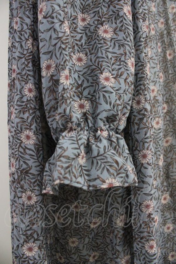 画像5: axes femme / フラワー総柄長袖ワンピース  グレー T-25-10-19-010-AX-OP-SA-ZI (5)