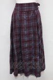 画像1: axes femme / ベルト付チェック柄ロングスカート  ワイン T-25-10-24-030-AX-SK-SA-ZT (1)