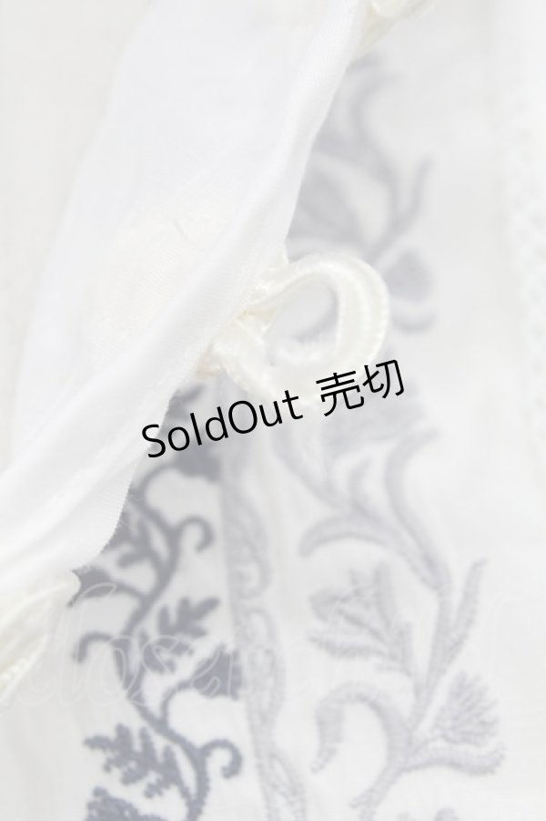 画像5: axes femme / チャイナボタン×刺繍チュニ M シロ T-25-10-24-004-AX-OP-SA-ZT389 (5)