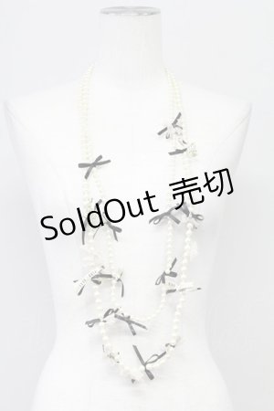 画像: PINK HOUSE / ロゴリボンパールネックレス  白Ｘ黒 T-25-10-29-050-LO-AC-SA-ZT