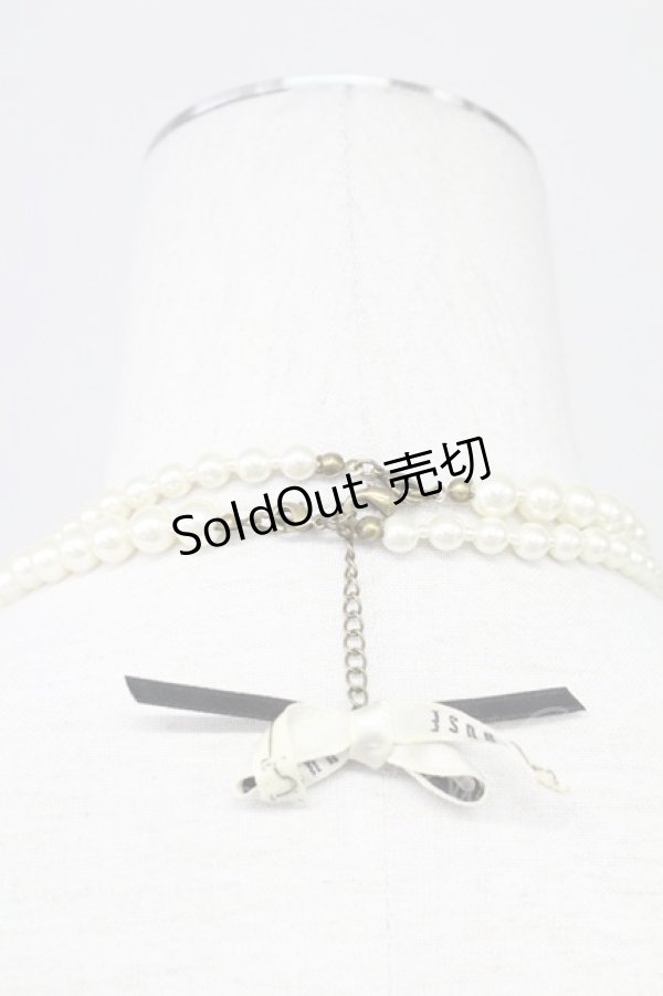 画像2: PINK HOUSE / ロゴリボンパールネックレス  白Ｘ黒 T-25-10-29-050-LO-AC-SA-ZT (2)