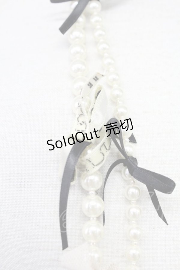 画像4: PINK HOUSE / ロゴリボンパールネックレス  白Ｘ黒 T-25-10-29-050-LO-AC-SA-ZT (4)