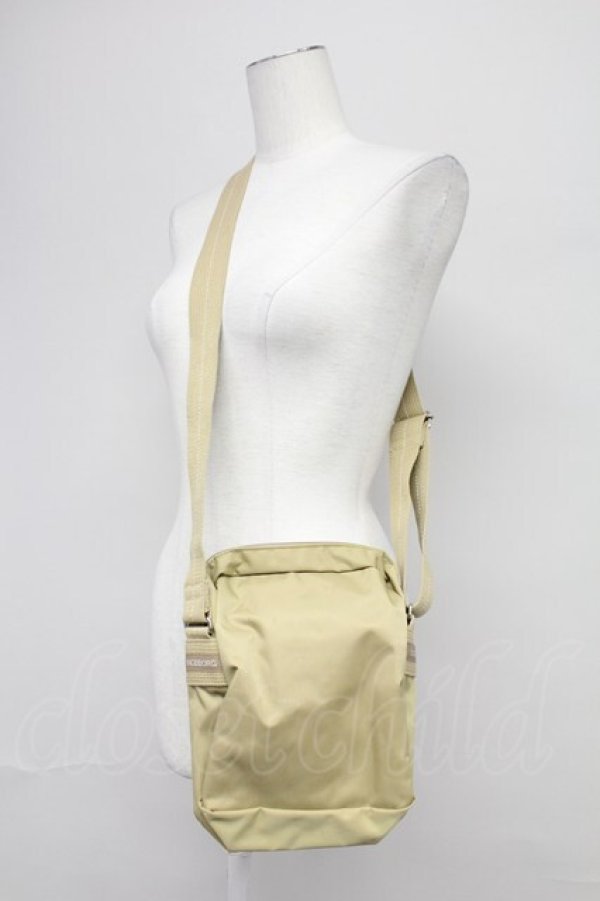 画像2: INGEBORG / ナイロンポシェット  ベージュ T-25-10-29-014-LO-BG-SA-ZT (2)