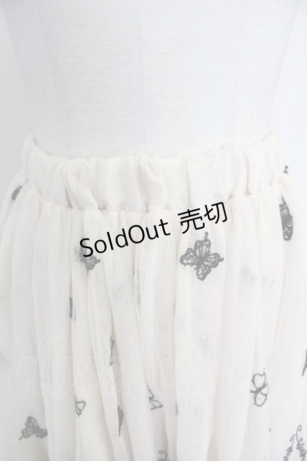 画像4: axes femme / 蝶々刺繍チュールスカート  アイボリーＸ黒 T-25-10-30-035-AX-SK-SA-ZI (4)