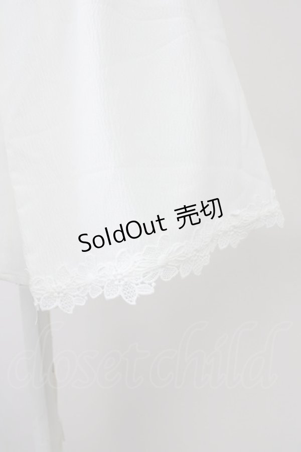 画像4: axes femme / 刺繍入りビッグカラーブラウス M ホワイト T-25-11-09-034-AX-BL-SA-ZT (4)