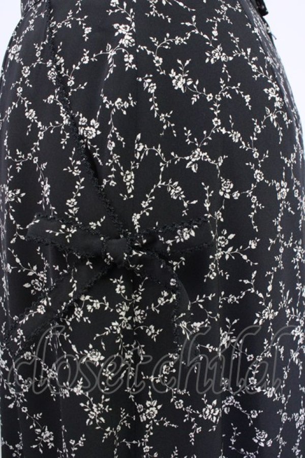 画像3: INGEBORG / リボン付小花柄スカート  ブラック T-25-11-09-048-LO-SK-SA-ZT431 (3)