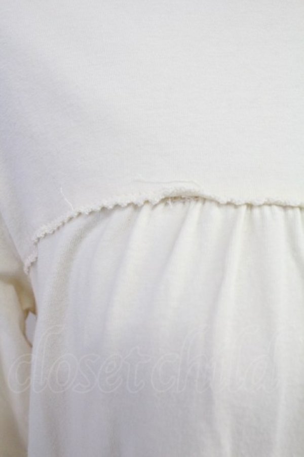 画像4: PINK HOUSE / ハイネック裾フリル長袖チュニック  キナリ T-25-11-09-014-LO-OP-SA-ZT509 (4)