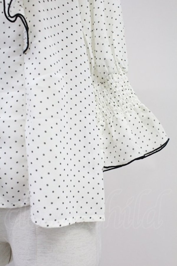 画像4: axes femme POETIQUE / ドット配色リボンフリルブラウス M ホワイト T-25-11-09-015-AX-BL-SA-ZT509 (4)