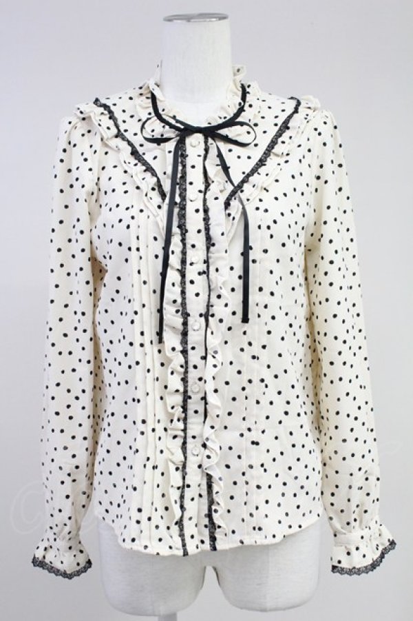 【専用】=LOVE AT25「~TT~」 5/4,6（PF+AS+C+U+PL） axes femme / フリルドットブラウス M ベージュ T-25-11-09-016-AX-BL