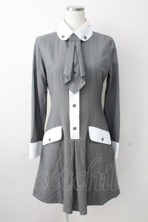 画像: MIHO MATSUDA / ネクタイ付きワンピース  グレーＸ白 T-25-11-14-019-GO-OP-SA-ZT