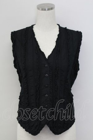 画像: INGEBORG / ピコフリルピンタックベスト  黒 T-25-11-15-023-LO-BL-SA-ZT