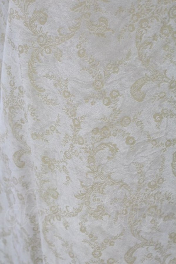 画像4: INGEBORG / 型押し風小花総柄半袖ワンピース  アイボリー T-25-11-15-039-LO-OP-SA-ZI (4)