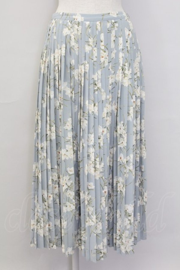 画像1: INGEBORG / 白花総柄プリーツスカート  サックス T-25-11-15-046-LO-BL-SA-ZI (1)