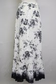 画像2: INGEBORG / フラワープリントスカート  白Ｘグレー T-25-11-20-005-LO-SK-SA-ZT (2)