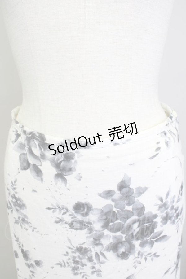 画像3: INGEBORG / フラワープリントスカート  白Ｘグレー T-25-11-20-005-LO-SK-SA-ZT (3)