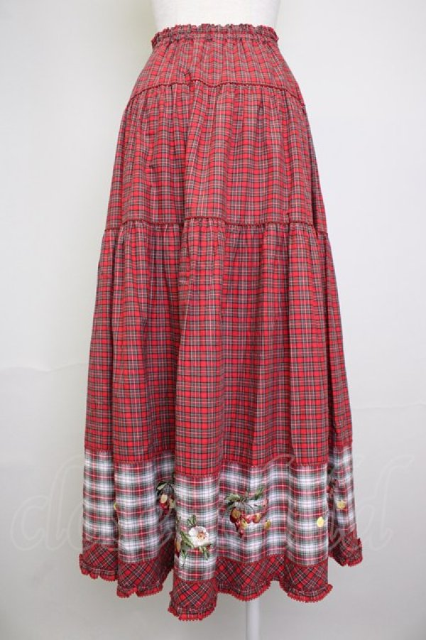 画像2: PINK HOUSE / 野ばらとチェリー刺繍タータンチェックスカート  赤 T-25-11-20-016-LO-SK-AS-ZT419 (2)
