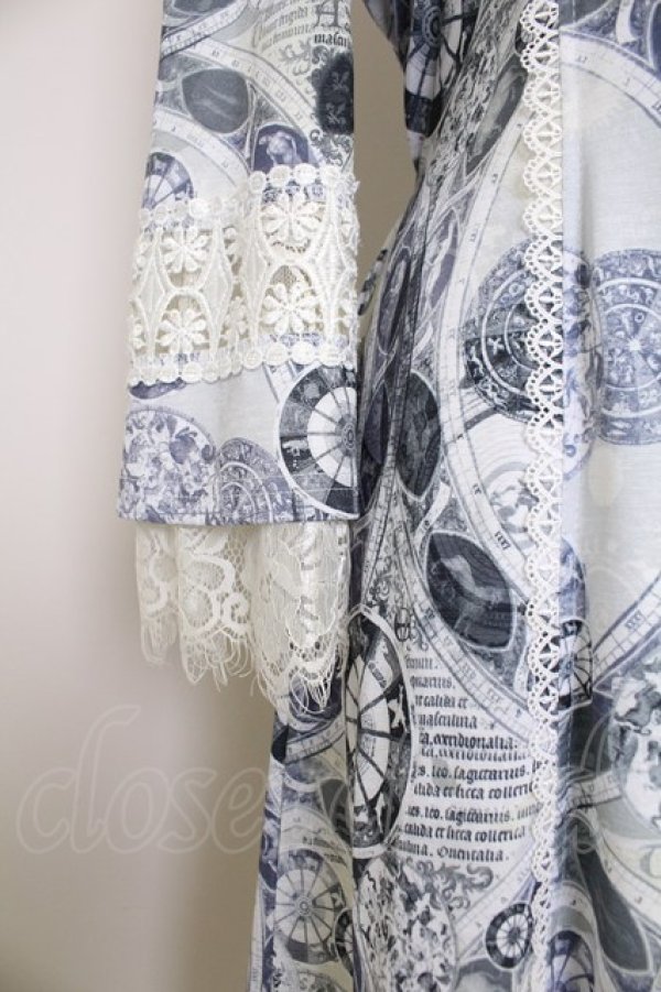 画像3: Ozz oneste / 総柄レースデザインワンピース  グレーＸ白 T-25-11-21-016-OO-OP-SA-ZI (3)