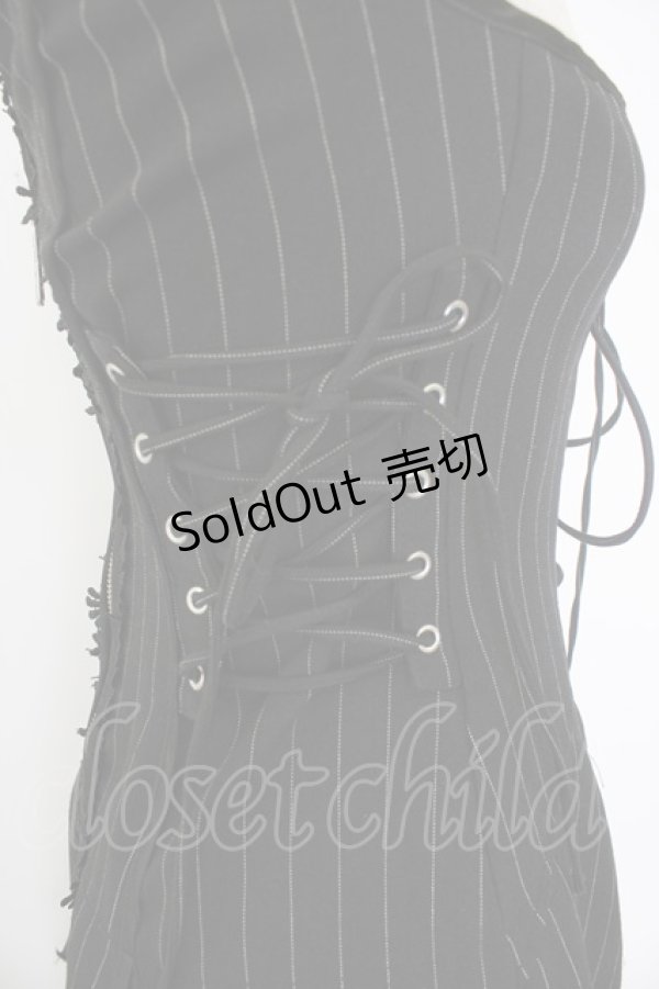 画像3: Ozz oneste / ストライプサイド編み下げビスチェジャンパースカート  黒Ｘ白 T-25-11-21-024-OO-OP-SA-ZI (3)