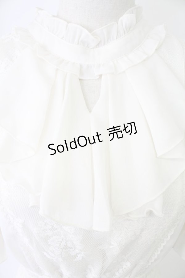 画像3: axes femme / カメオ付フレア袖ワンピース  キナリ T-25-12-03-041-AX-OP-SA-ZT (3)