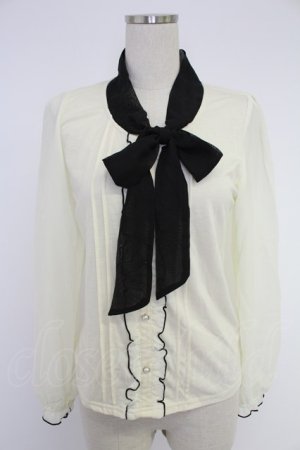 画像: axes femme / ボータイブラウス風プルオーバー  アイボリーＸ黒 T-25-12-03-002-AX-TO-SA-ZT