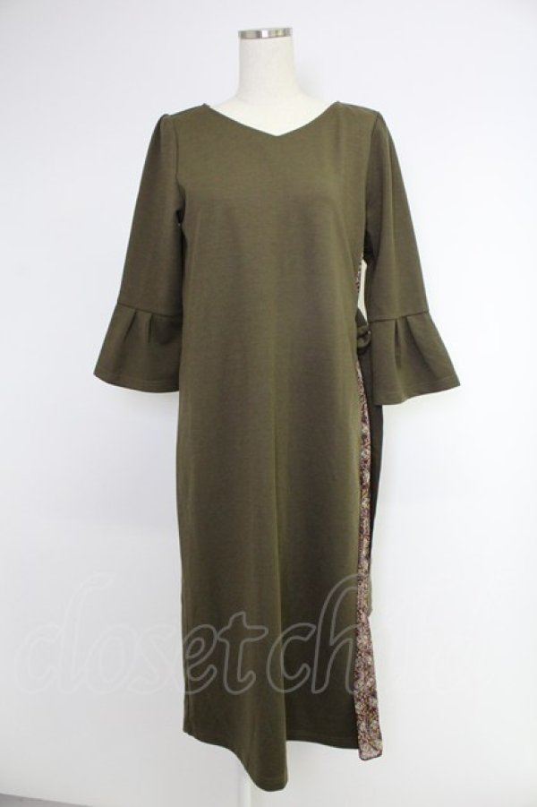 画像1: axes femme / サイドプリーツ七分袖ワンピース  オリーブ T-25-12-03-031-AX-OP-SA-ZT (1)