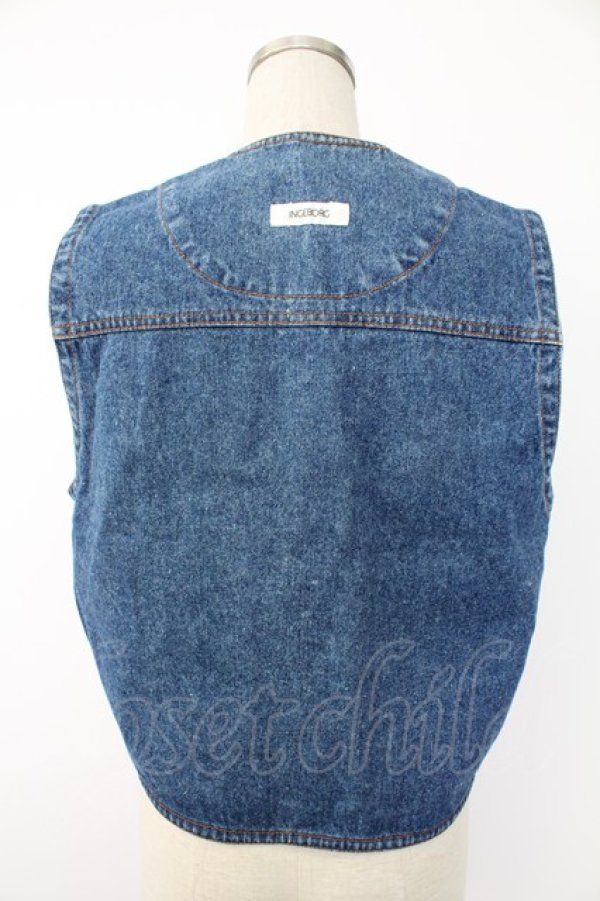 画像2: INGEBORG / ボタン配色デニムベスト  ブルー T-25-12-07-015-LO-TO-OW-ZT474 (2)