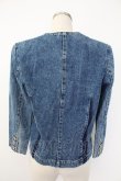 画像2: INGEBORG / ボタン配色デニムジャケット  ブルー T-25-12-07-016-LO-JA-OW-ZT474 (2)