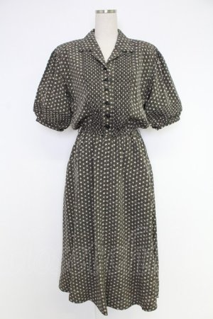 画像: KANEKO ISAO / 麻の葉総柄ピンタックワンピース  クロ T-25-12-10-016-EL-OP-OW-ZT