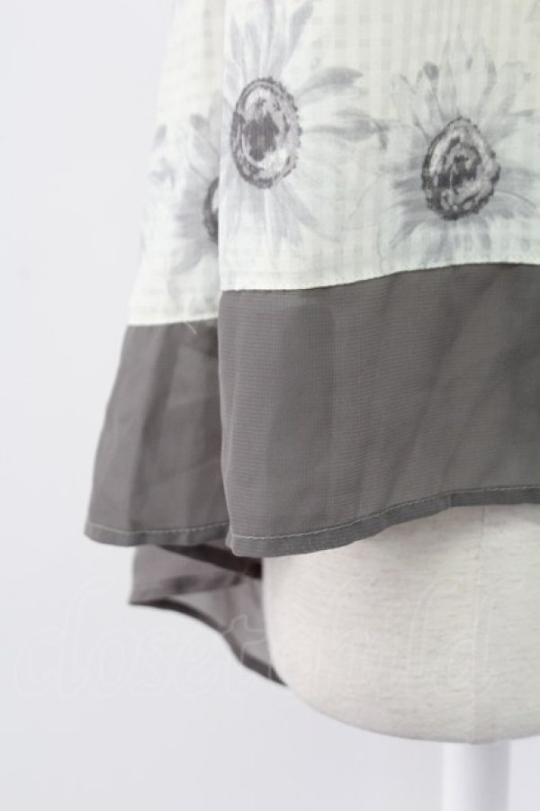 画像5: axes femme / ひまわり柄ノースリブラウス M グレー T-25-12-11-003-AX-BL-SA-ZT (5)