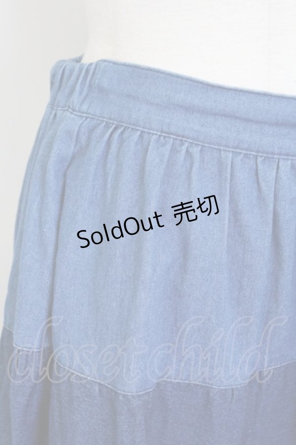 画像3: axes femme Nostalgic / フリルデニム切替スカート  青デニム T-25-12-11-047-LO-SK-SA-ZI (3)