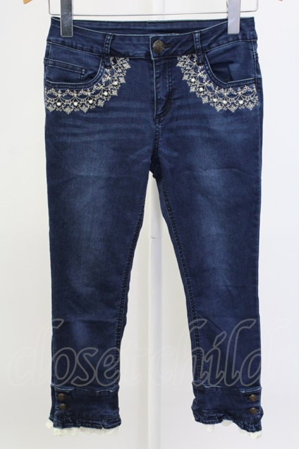 画像1: axes femme / パール&刺繍裾レースデニムパンツ S ブルー T-25-12-11-050-AX-PA-SA-ZT (1)