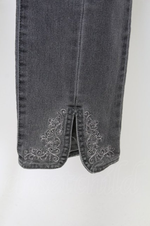 画像4: axes femme / 刺繍スリットフィットデニム L グレー T-25-12-11-052-AX-PA-SA-ZT (4)