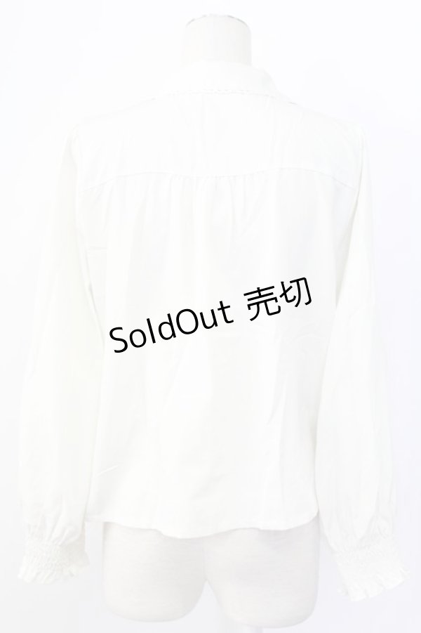 画像2: axes femme / 開襟お茶会刺繍ブラウス  キナリ T-25-12-11-011-AX-BL-SA-ZI (2)