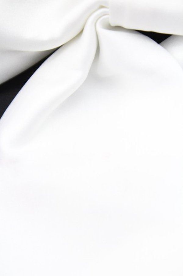 画像4: Jamie エーエヌケー / サイド編み下げケープワンピース  黒Ｘ白 T-25-12-14-024-LO-OP-SA-ZT (4)