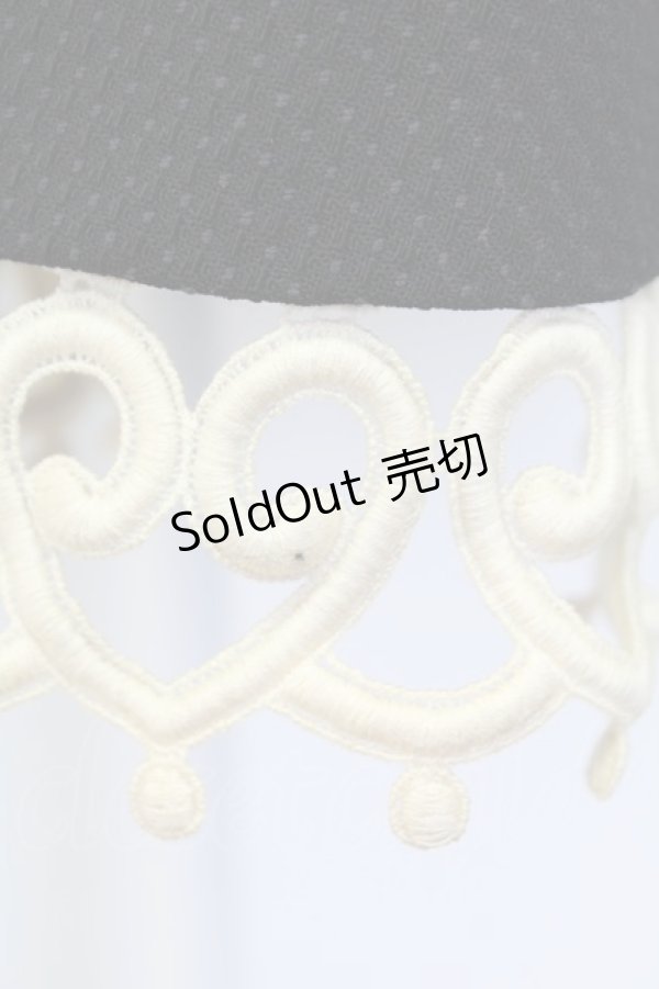 画像5: Emily Temple cute / 裾ハートレースジャンパースカート  黒Ｘ白 T-25-12-14-027-ET-OP-SA-ZT153 (5)