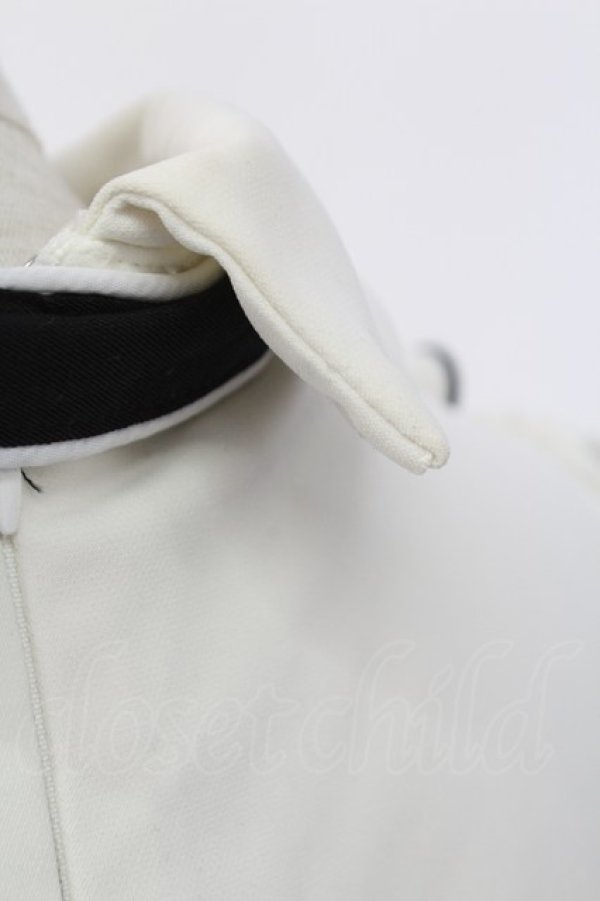 画像3: evelyn / Uフリルバイカラーリボンブラウス  ホワイト T-25-12-14-001-LO-BL-SA-ZT (3)