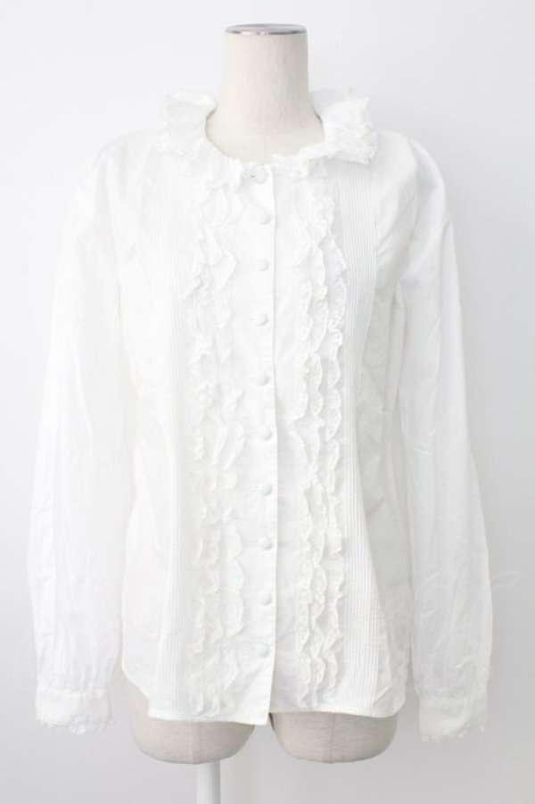 画像1: INGEBORG / レース&ピンタックくるみボタンブラウス  ホワイト T-25-12-17-001-LO-BL-SA-ZT (1)