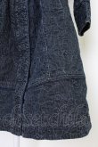 画像4: INGEBORG / フラワー刺繍デニム風ロングコート  青デニム T-25-12-17-045-LO-CO-SA-ZT (4)