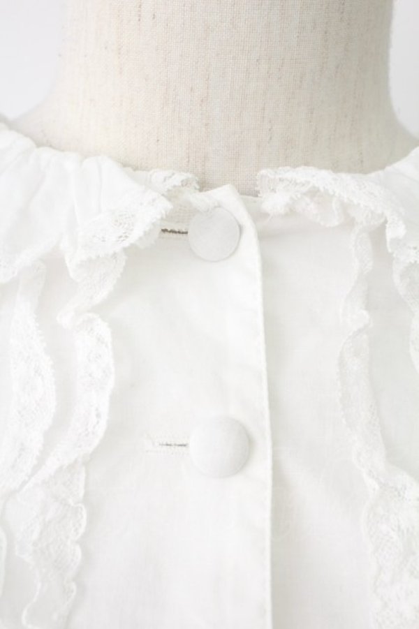 画像3: INGEBORG / レース&ピンタックくるみボタンブラウス  ホワイト T-25-12-17-001-LO-BL-SA-ZT (3)