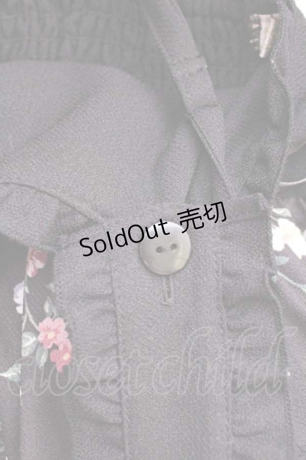 画像3: axes femme / フラワープリント編み下げジャンパースカート  黒 T-25-12-17-028-AX-OP-SA-ZT526 (3)