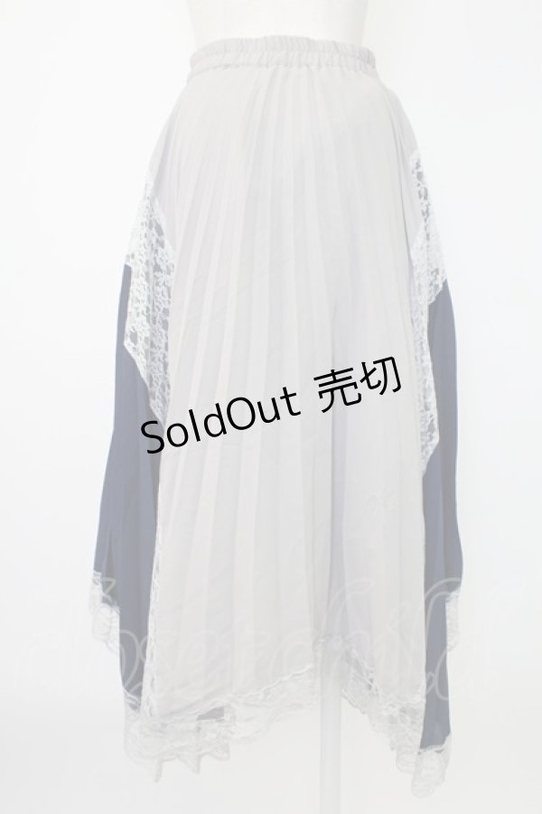 画像2: axes femme / プリーツ切り替えイレヘムスカート  グレーＸネイビー T-25-12-17-031-AX-SK-SA-ZT527 (2)