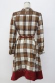 画像2: axes femme / ハイネックチェック長袖ワンピース  ブラウン T-25-12-18-025-AX-OP-SA-ZT (2)