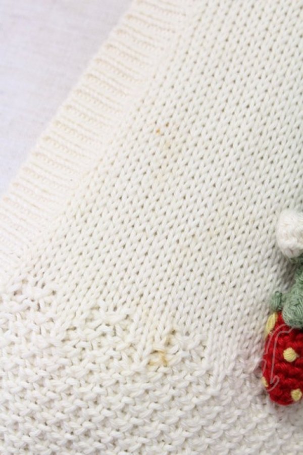 画像4: PINK HOUSE / 苺ニットモチーフ付きVネックカーディガン  アイボリー T-25-12-18-040-LO-TO-SA-ZT (4)