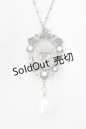 画像: axes femme / 蝶カメオネックレス  シルバーＸ青Ｘ緑 T-25-12-21-041-AX-AC-SA-ZT