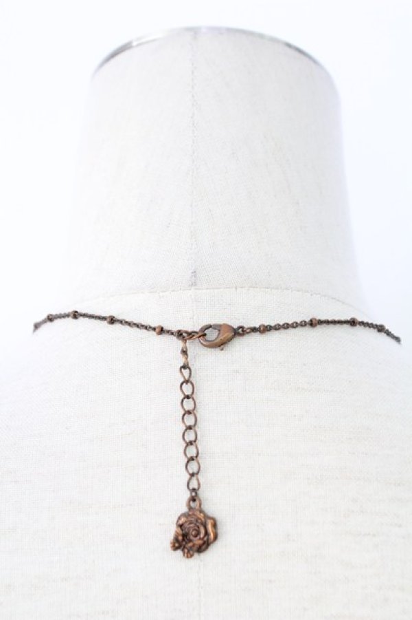 画像3: axes femme / ローズカメオ風モチーフネックレス  ピンクゴールド T-25-12-21-042-AX-AC-SA-ZT (3)