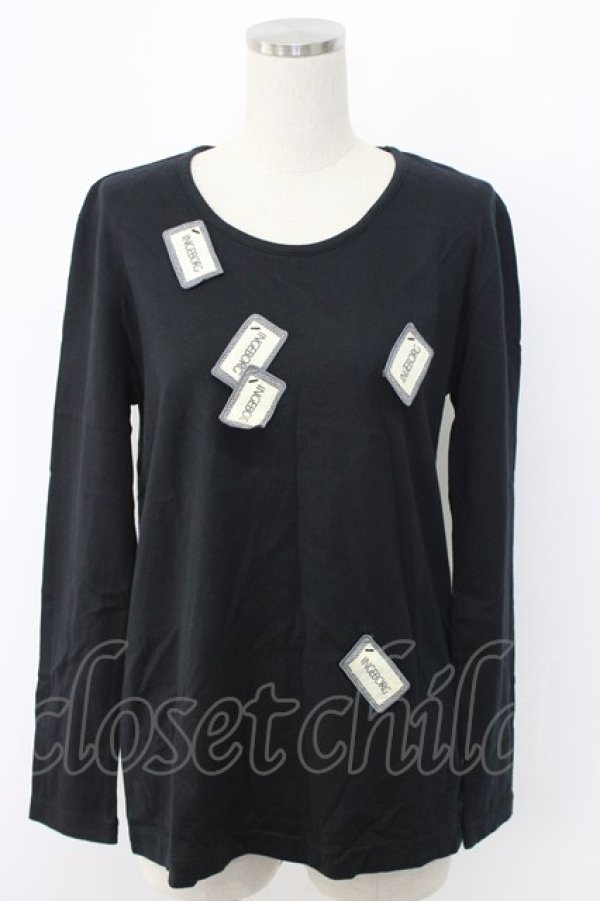 画像1: INGEBORG / ロゴワッペン付き長袖Tシャツ  ブラック T-25-12-22-017-LO-TS-SA-ZT (1)