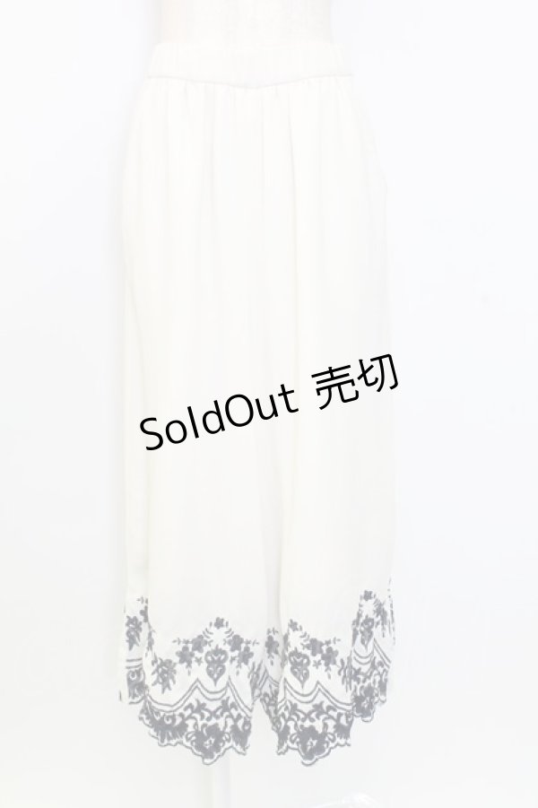 画像1: axes femme / 裾刺繍ワイドパンツ  アイボリー T-25-12-25-032-AX-PA-SA-ZT (1)