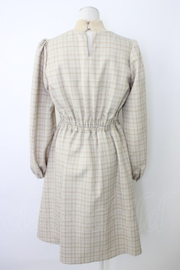 画像2: axes femme POETIQUE / リブカットレイヤード風ワンピース M ベージュ T-25-12-26-009-AX-TO-SA-ZT (2)