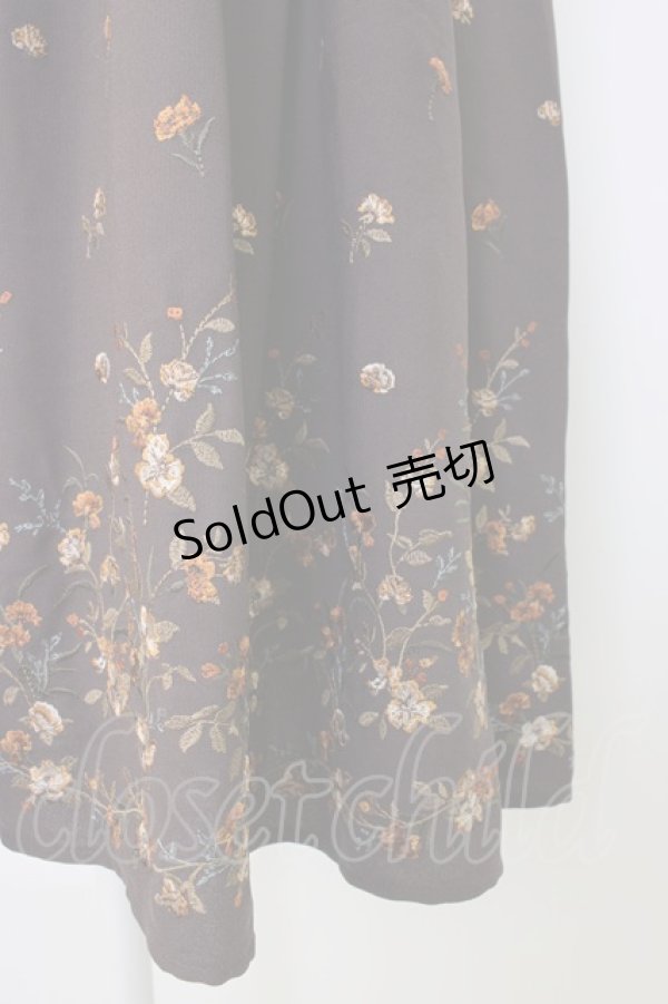 画像4: axes femme / 刺繍入りワンピース M ブラウン T-25-12-26-012-AX-OP-SA-ZT523 (4)