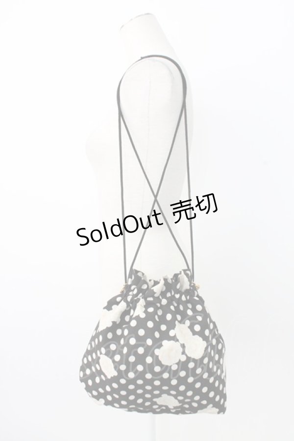 画像1: INGEBORG / カメリアドット柄巾着バッグ  ブラック T-25-12-28-011-LO-BG-SA-ZTK020 (1)